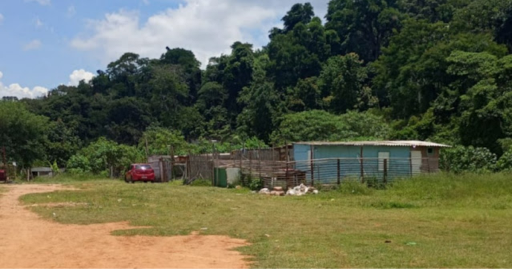 Reintegração de Posse em Cotia Famílias do Jardim Sandra Alojadas em Estádio Municipal